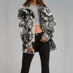 Elan NWT Oversized Aztec Jacket in black and white